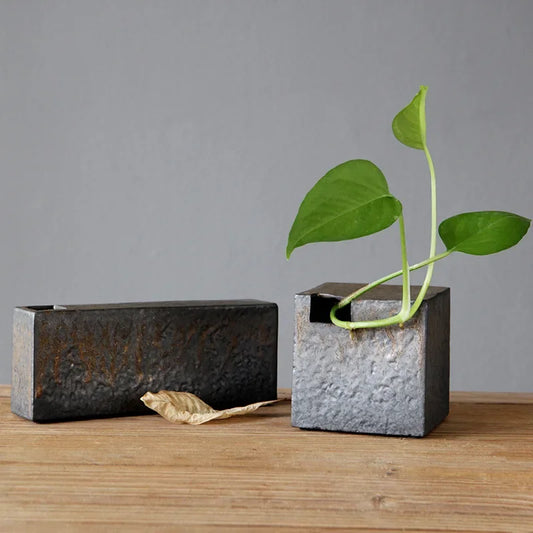 Japanese Wabi-Sabi Rough Pottery Vase